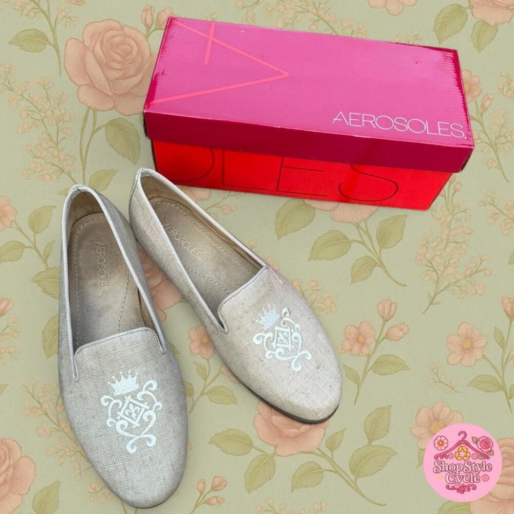 Aerosoles Embroidered Tan Fabric Loafers 9M | Quiet Luxury Cottagecore Preppy